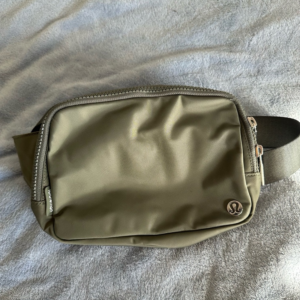 Lululemon Large Belt Bag